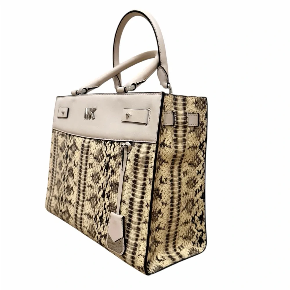 Michael Kors Reagan Large Satchel